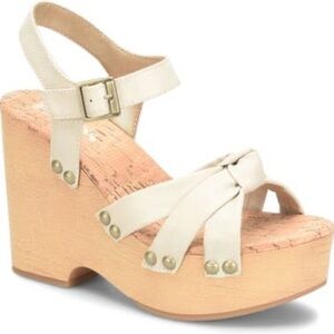 Korks Dawson Off White Wedge